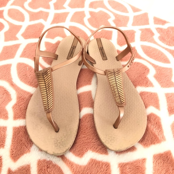 ipanema rose gold flip flops